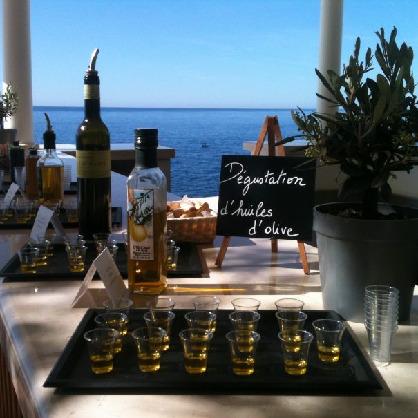 Verres de dégustation de l'atelier Bar à huiles d'olive à Saint-Jean-Cap Ferrat